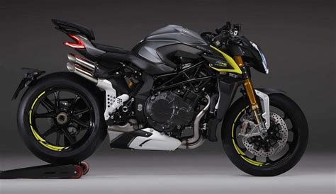 Naked Bikes That Show Sport Bikes Whos Boss