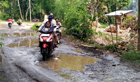 Anggaran Jalan Desa Dari Rp Miliar Turun Jadi Rp Miliar