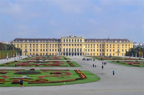 Schonbrunn Palace (Vienna, Austria)