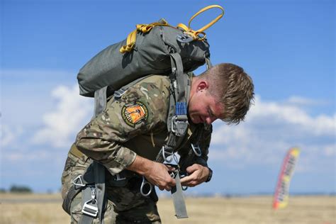 DVIDS Images SERE Parachute Training Image 9 Of 16