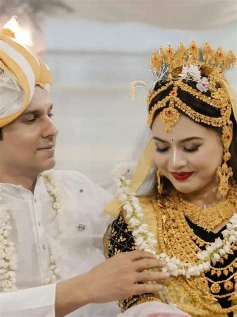 Lin Laishram Wedding Pics Decoding Randeep Hooda S Wife Lin Laishram S