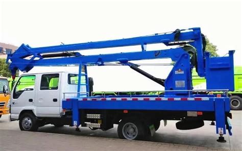 Isuzu X Wheeler Overhead Working Manlifter Bucket Aerial Work