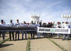 Manifestação contra fim de vaquejadas muda rotina da Esplanada dos