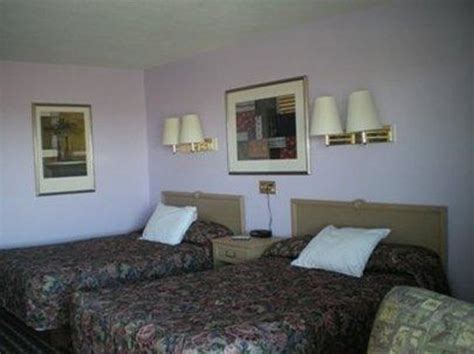 Spring Valley Inn - UPDATED 2017 Prices & Motel Reviews (IL) - TripAdvisor