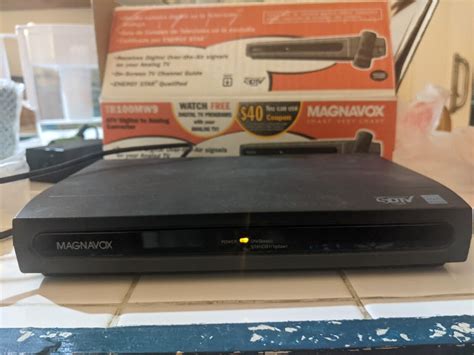 Magnavox SDTV DTV Digital To Analog Converter Box TV Tuner In Box No