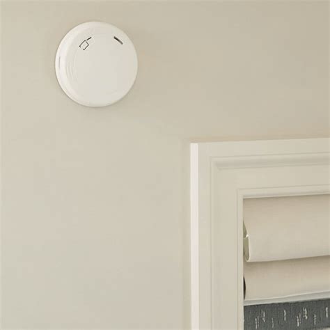 First Alert Smoke And Co2 Detector Battery Powered Gilford Hardware