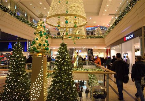 Christmas Shopping in the Mall Editorial Photo - Image of arcade, light ...