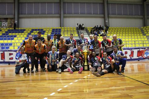 Recopa conhece campeões do veterano e do veteraníssimo no futsal