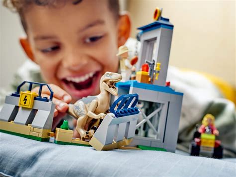 LEGO Finds a Way with 5 New Jurassic Park Building Sets - The Toy Insider