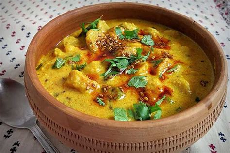 Food & Cuisine in Rajasthan: 10 Best Dishes to Eat 🥄🥣