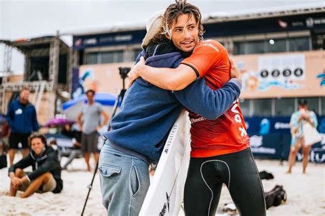 Surf Marco Mignot Après être Passé à Deux Séries De La Qualification Pour Le Ct 2024 Bien