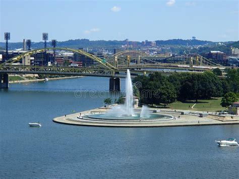 The Point at Three Rivers in Pittsburgh Pa Editorial Stock Image - Image of fountain, bridges ...