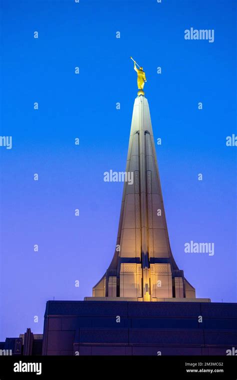 Phoenix lds temple Stock Photo - Alamy