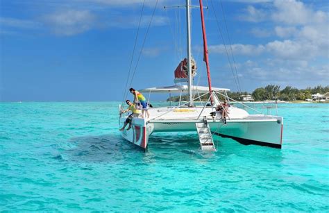 Croisière en catamaran à lîle aux Cerfs depuis la Pointe Jérôme à