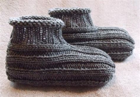 Knit Adult Bootie Slippers [FREE Knitting Pattern]