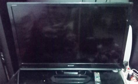 TV LED Sharp Aquos 32 HDMI Mulus Elektronik TV Perlengkapan