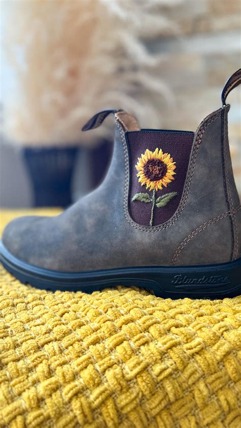 Embroidered Blundstones In Embroidered Shoes Blundstone Boots