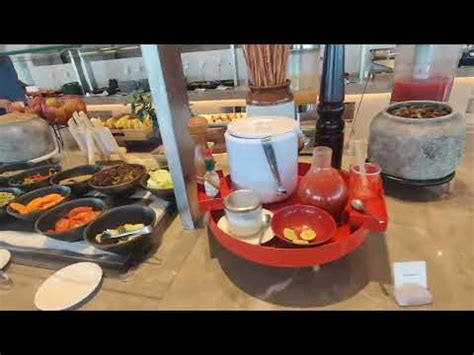 Yummy Buffet Breakfast Vivanta Mini Video Youtube