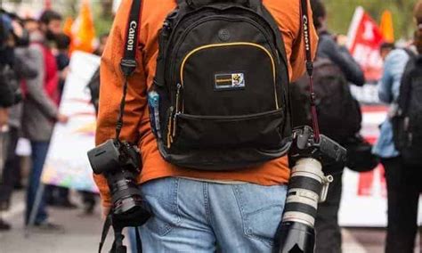 Best Camera Strap For Hiking 2021 | Carry Your Gear | PROTON-PACK