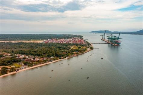 Porto de Itapoá bate o próprio recorde de movimentação pela segunda vez