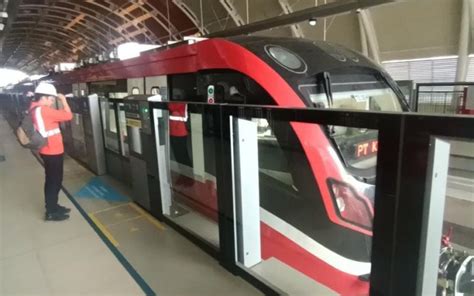 Trainset Beroperasi Waktu Tunggu Lrt Jabodebek Jadi Lebih Singkat