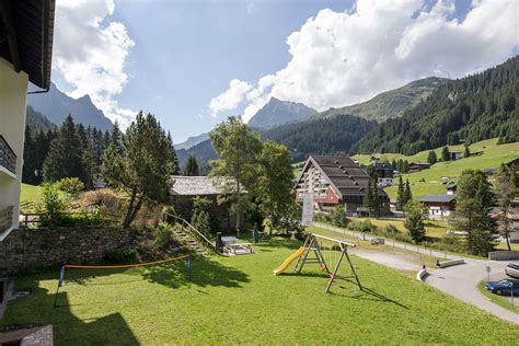 Garten Alpenhaus Montafon