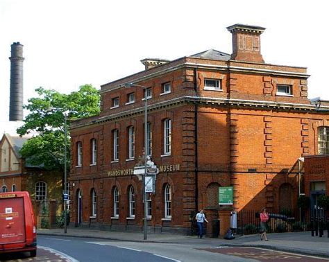 Wandsworth Town Library London