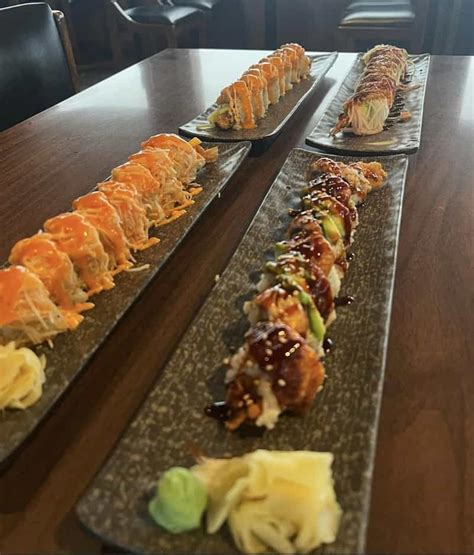 Best Yellowtail Roll Restaurants In Crescent City Doordash