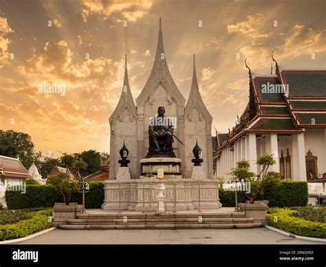 Bangkok Thailand November Statue Of King Rama Iii At Sunset