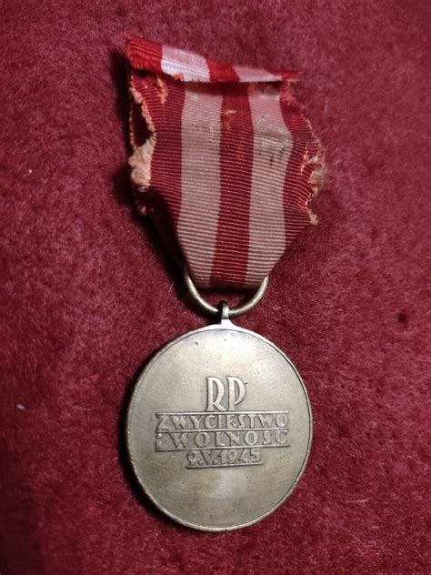 Medal Zwyci Stwa I Wolno Ci Warszawa Kup Teraz Na Allegro Lokalnie