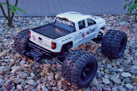 TRAXXAS E-MAXX - brushless + RPM tuning