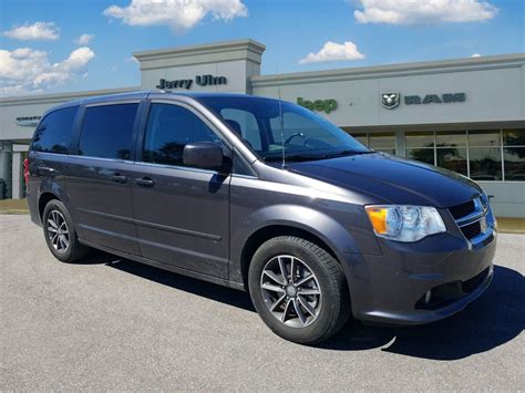 Certified Pre Owned Dodge Grand Caravan Sxt D Passenger Van In