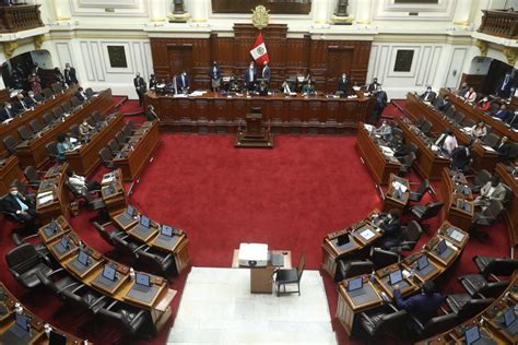 Proponen reducir el periodo congresal a 2 años y medio con reelección