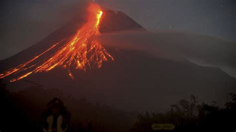 Endonezya Daki Merapi Yanarda Nda Volkanik Hareketlilik Habervakti