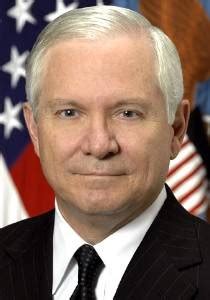 Barack Obama mantendrá a Robert Gates al frente del Departamento de