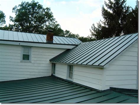 Installation Of Underlayment Material For Metal Roof | Alpha Rain