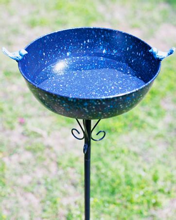 Amazon VEWOSTAR Outdoor Garden Bird Bath Metal Birdbath With