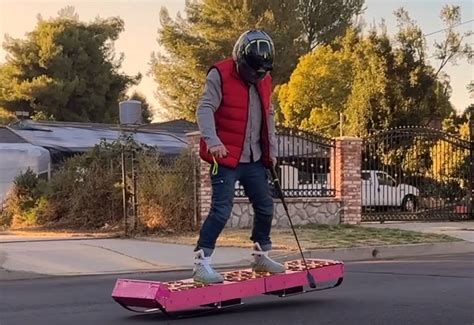 Real Hoverboard Using Ground Effect | WordlessTech