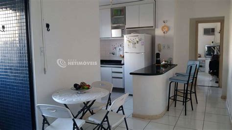 Apartamento na Avenida Oceânica Ondina em Salvador por R 290 000