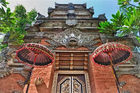 Puri Ubud - Panduan Liburan Ke Puri Saren Agung | Wira Tour