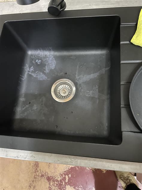 Marks On Black Enamel Sink How To Remove R Cleaningtips