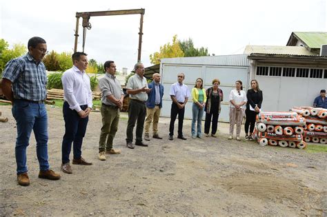 La Municipalidad De Jun N Realiz La Entrega De Membranas Techos Y