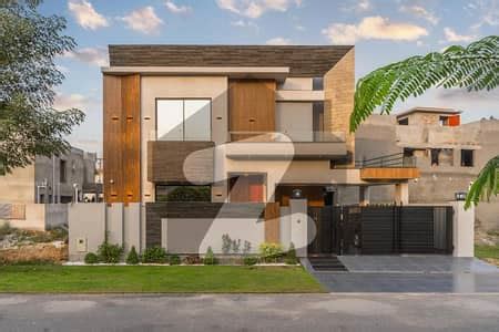 10 Marla Slightly Used House Beautifully Designed With Modern