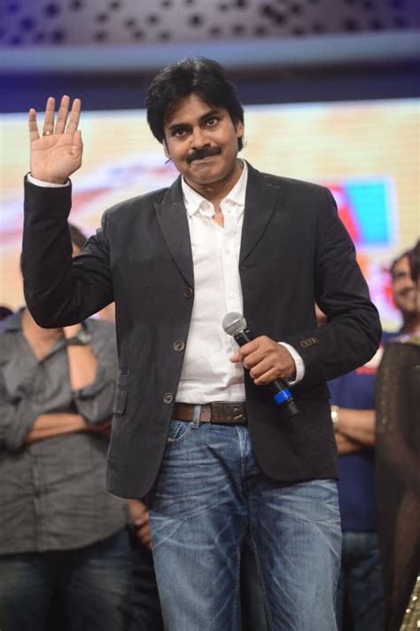 Pawan Kalyan: Pawan Kalyan in Attarintiki Daredi Audio Photos