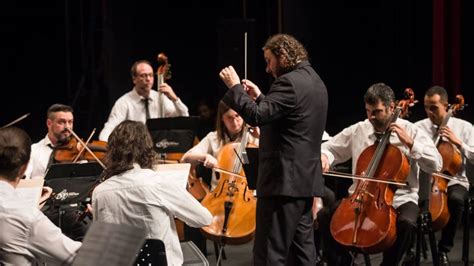 Orquestra Ouro Preto Leva Beatles Para As M Es Em Contagem