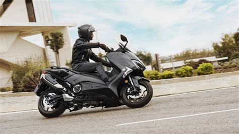 Yamaha Tmax Motor Scooter Guide