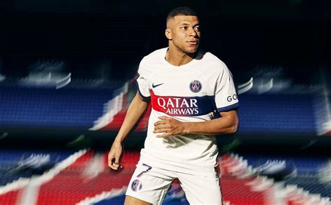 PSG deixa de fora Mbappé Neymar e Verratti do jogo inaugural da Ligue 1