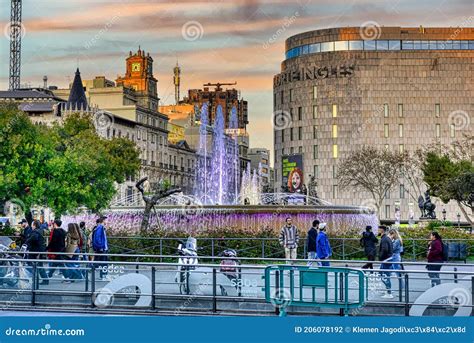 Placa Catalunya In Barcelona Spain Editorial Image Cartoondealer