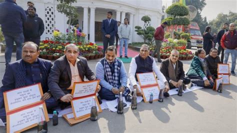 Protesting Bjp Mlas Marshalled Out Of Delhi Assembly Deccan Herald