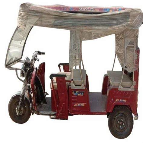 Red Mayuri 1000 SS E Rickshaw Vehicle Capacity 4 Seater At 160000